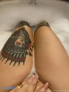 Babyarwentvfree - My customs are currently OPEN starting price is 20