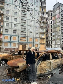 Aliyahalya - Happy Holidays Tip this post if you think I ve been