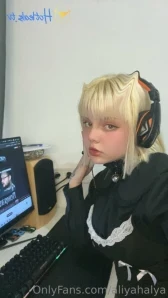 Aliyahalya - Do I look better without makeup on