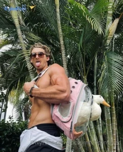 Tooturntuncensored - my dick is fuckin HUGE posting some of my DMs on