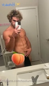 Tooturntuncensored - NAKED AS FUCK BABY