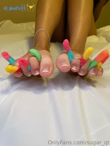 Sugar_qt - Road trips mean feet on the dash The challenge is to keep