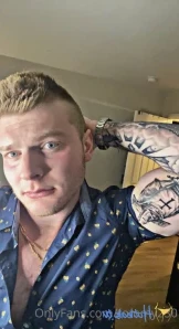 Tommy230 - Little post cardio shower