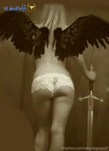 Valkyriequeen27 - Late night selfies Send me your requests I ll comply