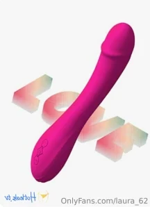 Laura_62 - Me agarrarías así por detrás