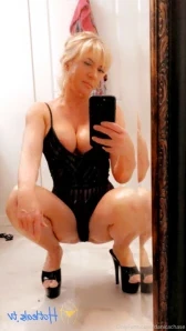 Danicachase - I also use my pics for gym progress pics A little