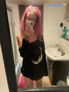 Vixxshi - I m showing you my goods Tip me 5 if you wanna see more of