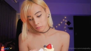 Cuteykathy - Thicc Kathy yes I m doing the omni man meme