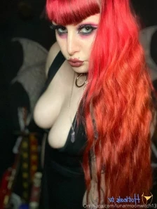 Lunarmoonwitch13 - I felt so pretty in this