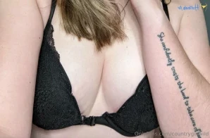 Countrygirlwild - Anyone looking for customs Message me