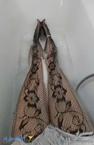 Barbie.feet.princess - Time to make my feet smoother