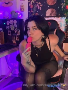 Sunnysunrayss - POV you re getting the craziest head ever right now