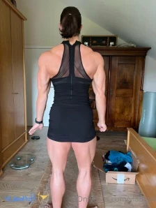Vladigal - Serving up some flex just for you Full video in DMs part 2