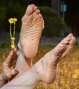 Melovebebe23 - Sandy natural toes