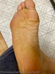 Melovebebe23 - I know you want them Soles so bad