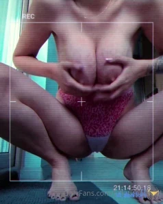 Juliaticaofficial - good night