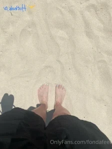 Fondafeet - Wanna come for a walk in the sea with me