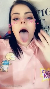 Jadeisabel - puppy wants 2 play