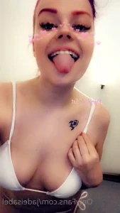 Jadeisabel - pretty lil thing