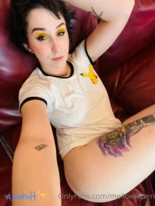 Mellowkitten - He came home and saw that cute pink plug in my tight