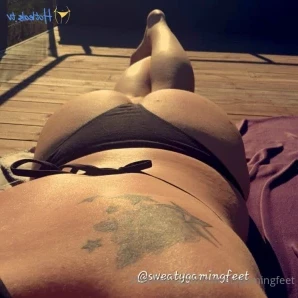 Sweatygamingfeet - Another picture for you guys