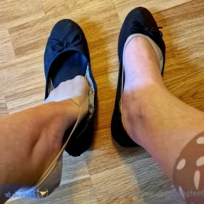 Sweatygamingfeet - Finally took my shoes off still a bit wet from