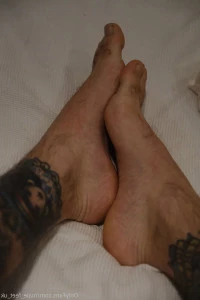 Male_feet_uk - I m still half asleep