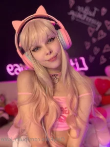 Littlekitty69_paid - Ass or feet