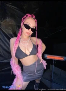 Acidmelanie - I can t wait to feel you squeeze this leather bra