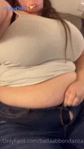 Bellaabbondanza - I started my onlyfans a bit after I released this