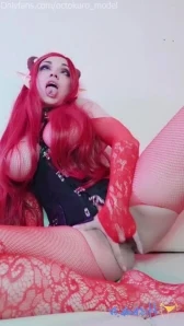 Octokuro_model - POV i m showing you the skirt in the dressing room