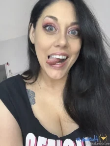 Missleanalee - Good morning sluts Please your goddess this morning Let