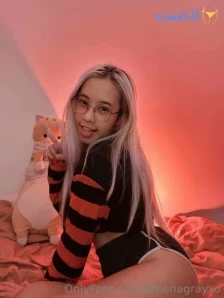 Athenagrayxo - Ngl I love the way my pussy grips and throbs