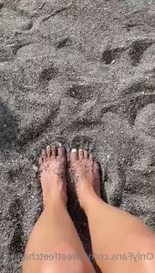 Sweetfeetchannel - Ahhhh again Why sand has to remain between my toes