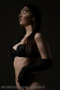Katrin_shamber - FREE SUBSCRIPTION beatrice_d_e_lux This innocent slut