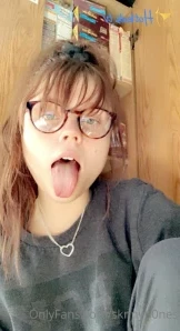 Sknnyb0nes - Hiiiiii