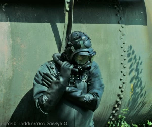 Rubber_demon - That s what love between two heavy rubber addicts looks