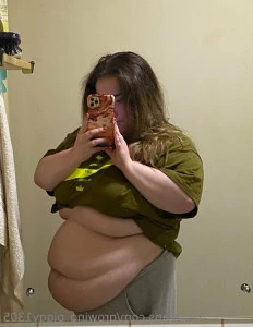 Growing_piggy1305 - Little belly pic dump haven t been this active on