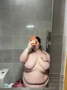 Growing_piggy1305 - Feeling bigger after my two weeks off work