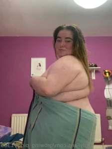Growing_piggy1305 - Back and fatter than ever