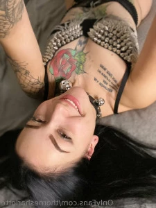 Thornesharlotte - She is such a hot whore hottpolina make her pussy