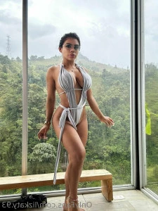 Lizkaty.93 - I am horny help me I want cum together