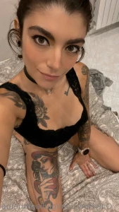 Giuliaonthetop - should i make a new banner