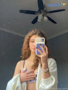 Sydneyvmayy - messy bed