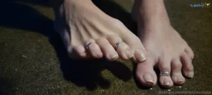 Simplysexysage - Full length leg and feet What are you waiting for a