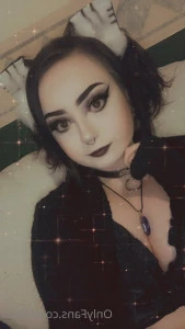 Lilithmournstar - Ashcapp or enmov for nudes Also got a new shnap Hmu
