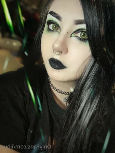 Lilithmournstar - Ashcapp or enmov for nudes Also got a new shnap Hmu