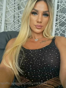 Jayejessie - She s ready for you geishaa69 You can check how good this