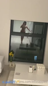 Elliesapplepie - Short enough do you like a little camel toe