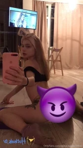 Little_flexi_di - does my outfit fit your mood right now